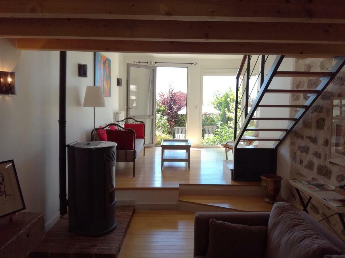 Gite Du Besset Pradelles Exterior photo